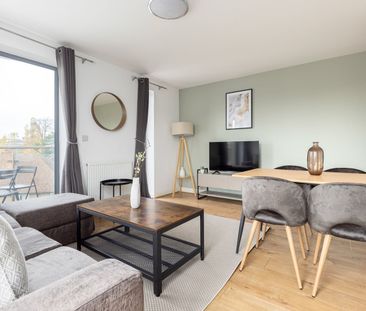 2 Bed Flat, Chain Court, NW9 - Photo 2