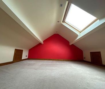 2 bedroom terraced house to rent - Photo 3