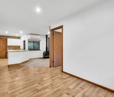 22 Pittwater Drive, Windsor Gardens, SA 5087 - Photo 3