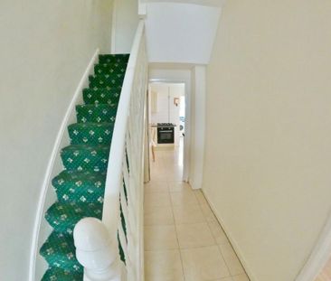 4 bedroom terraced house to rent - Photo 4