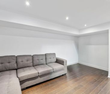 For Lease - 38 Clearbrooke Circle, Toronto, Ontario - Photo 2