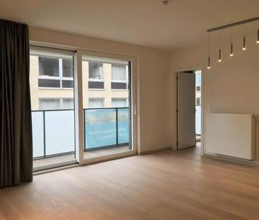 Appartement te huur - Photo 1
