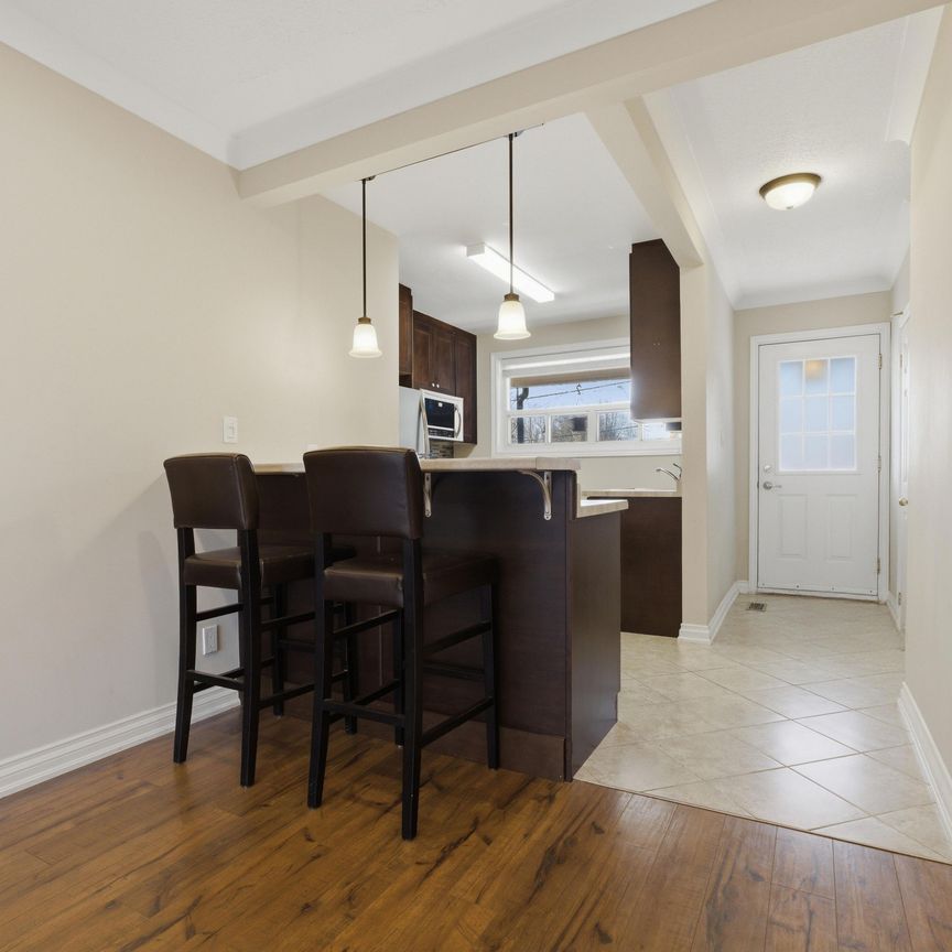 For Lease - 303 Rossland Road Unit# Main, Whitby, Ontario - Photo 1