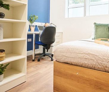 1 bedroom in a flat share to rent - Photo 6