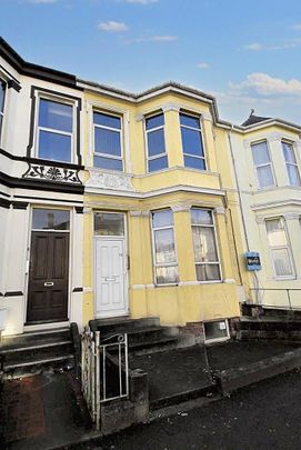 3 bedroom flat to rent - Photo 1