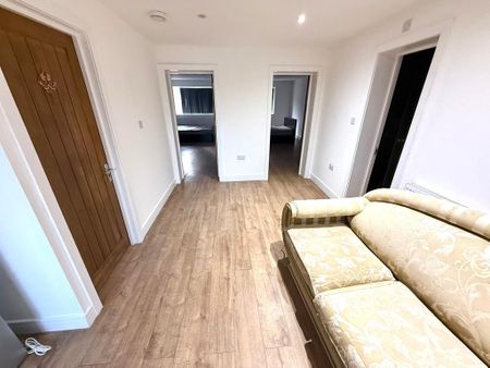 2 bedroom ground floor flat to rent - Photo 4