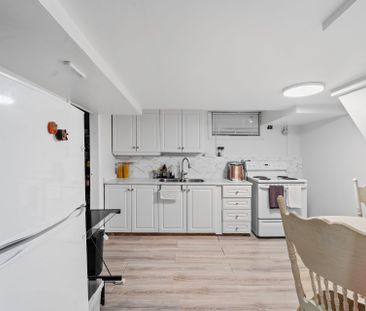 For Lease - 376 Fairlawn Street, Oshawa, Ontario - Photo 5