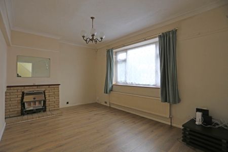 Price £2,300 pcm - Available Now - Part Furnished - Photo 2