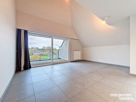 Rustig gelegen recent appartement met parking - Photo 3