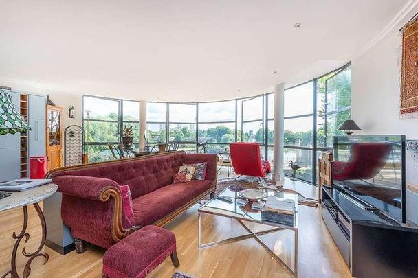 Point Wharf Lane, Brentford, TW8 - Photo 1