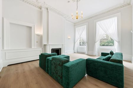 Two bedroom apartment to rent in Lancaster Gate, W2. - Photo 5
