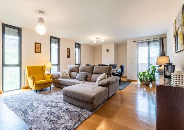 2 Bedroom Apartment with a view, Alto de Algés, Oeiras