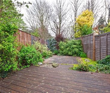 Well presented 2 bedroom terraced house situated in the popular vil... - Photo 6