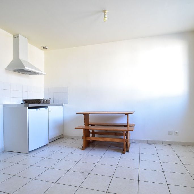 Location appartement 2 pièces, 33.00m², Longué-Jumelles - Photo 1