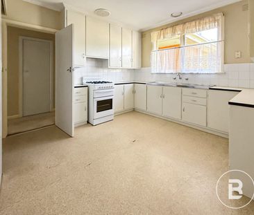 4 Malcolm Street, Bacchus Marsh, Vic 3340 - Photo 3