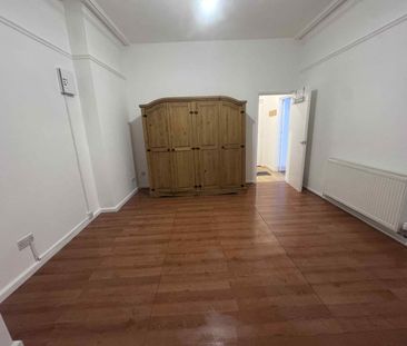 1 Bed Flat, Tavistock Court, LU1 - Photo 3