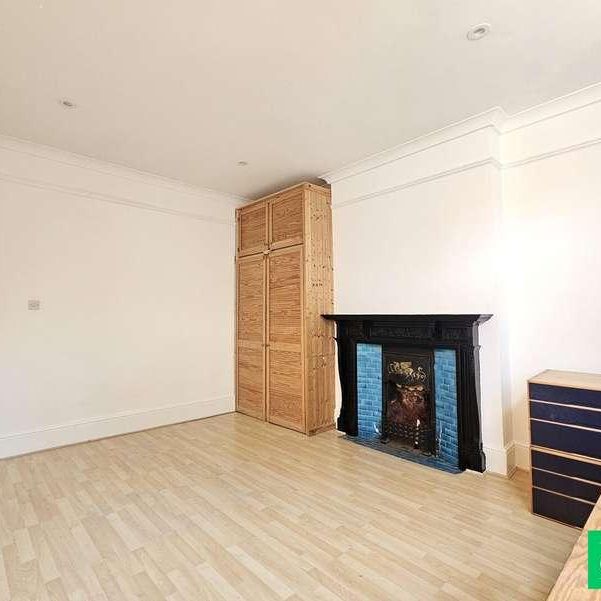 Birchington Road, N8 - Photo 1