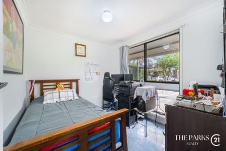 Cosy 3?Bedroom Home in Heart of Bossley Park - Photo 5