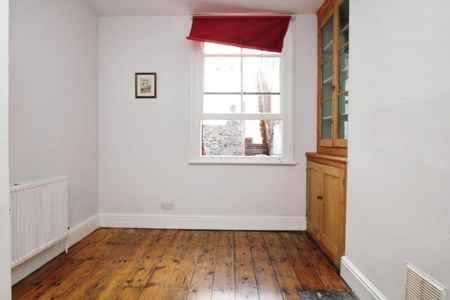 2 bedroom terraced house to rent - Photo 2
