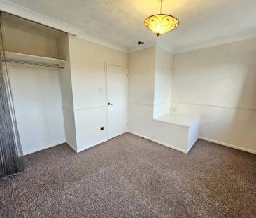 2 bedroom semi-detached house to rent - Photo 2