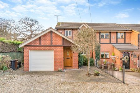 3 bedroom semi-detached house to rent - Photo 5