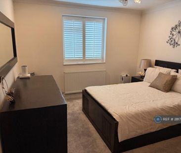 1 bedroom in a house share to rent - Photo 3