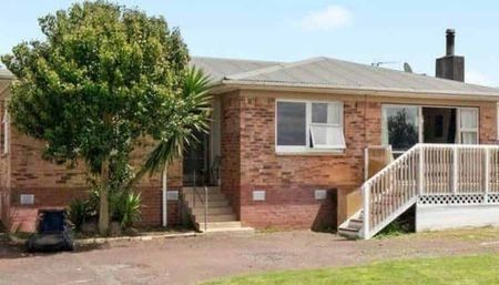 Cosy and Inviting Family Home - Photo 4