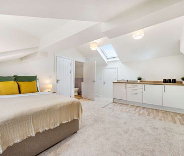 Newly Refurbished 7-Bed House Share In L13! Room 3 (Double) - Photo 4