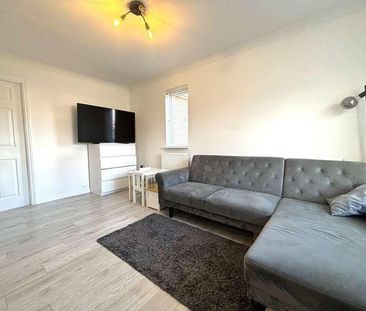 St. Austell Way, Swindon, Wiltshire, SN2 - Photo 1