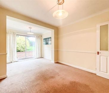 4 bedroom detached house to rent - Photo 3