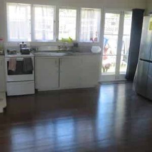 Family Home - Great Location - Photo 2