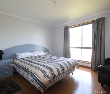 THREE-BEDROOM HOME - Photo 6
