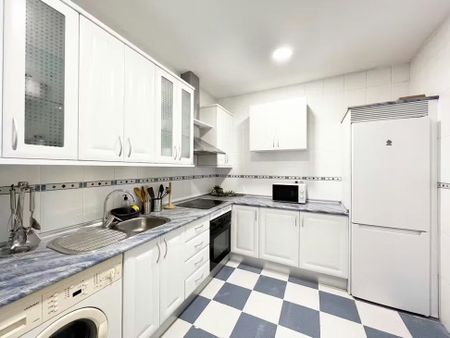 Calle del Dos de Mayo, Madrid, Community of Madrid 28004 - Foto 2