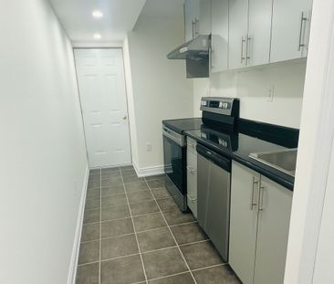 For Lease - 54 Periwinkle Street Unit# Legal apartment, Kitchener, ... - Photo 5