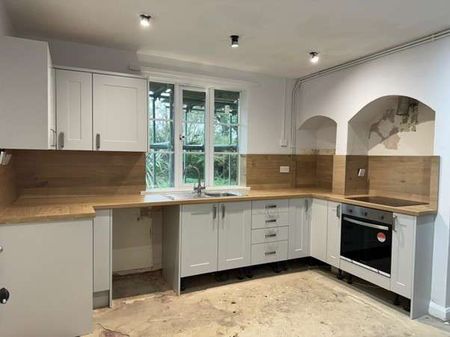 We are delighted to present this three bedroom detached farmhouse which is currently undergoing a refurbishment and will be ready middle of November 2024. The - Photo 5