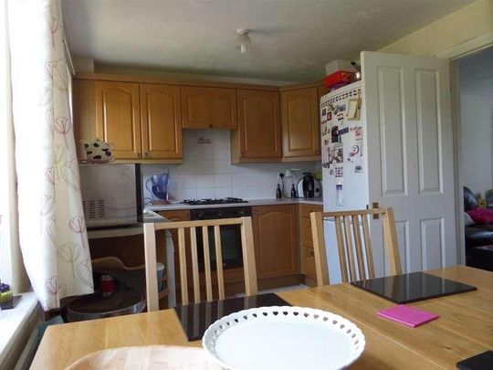 Standen Way, St Andrews Ridge, SN25 - Photo 1