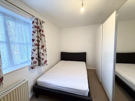 Bellingham Court ,Wanderer Drive, Barking IG11, Property for rent - Photo 3