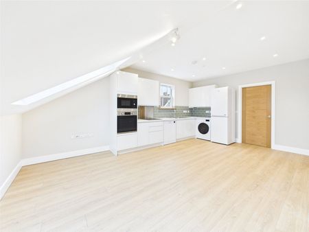 Claremont Road, Teddington, TW11 - Photo 4