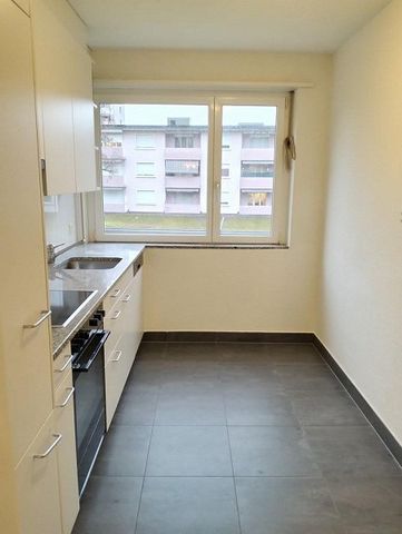 4 Zimmer-Wohnung mit grossem Balkon im Grünen - Photo 5