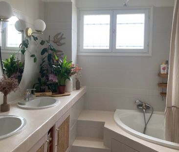 Location Maison 5 pièces 131m² PEROLS 34470 - Photo 6