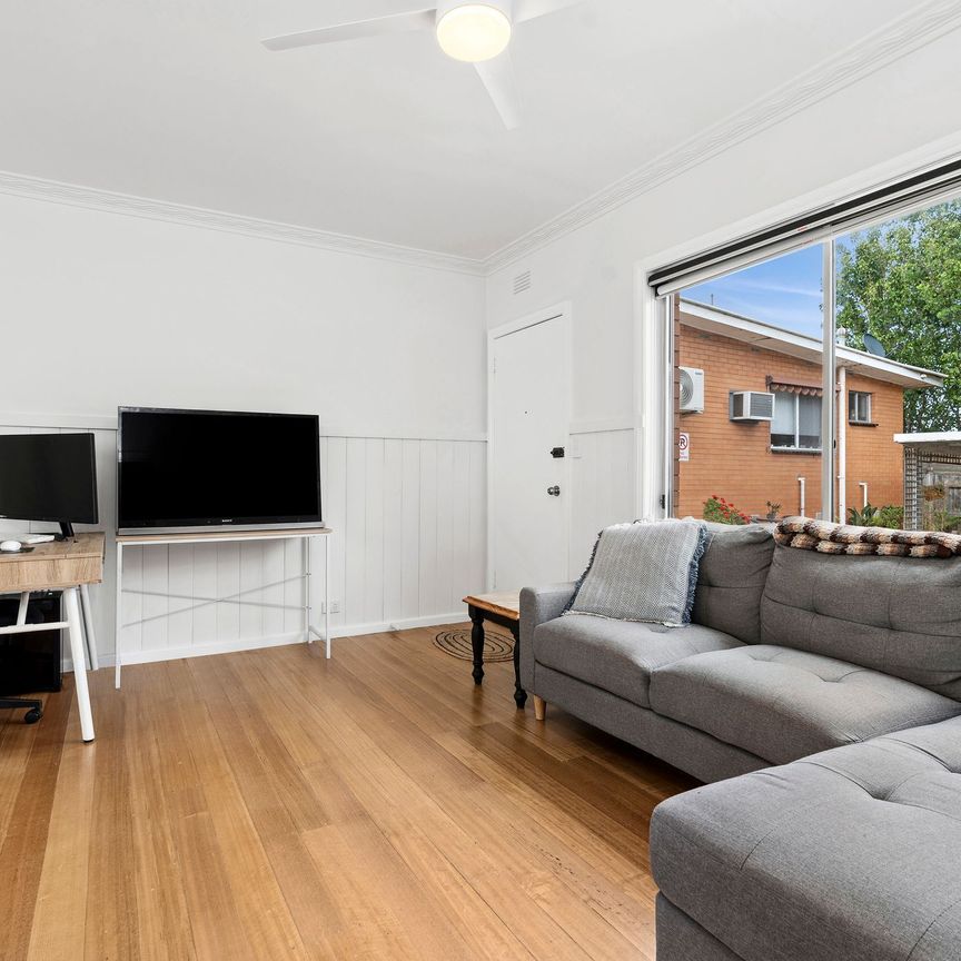 Fully Renovated - One Bedroom Unit - Eastern Gardens - Photo 1