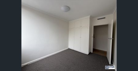 Modern, Fresh & Spacious Two-Bedroom Apartment! - Photo 4