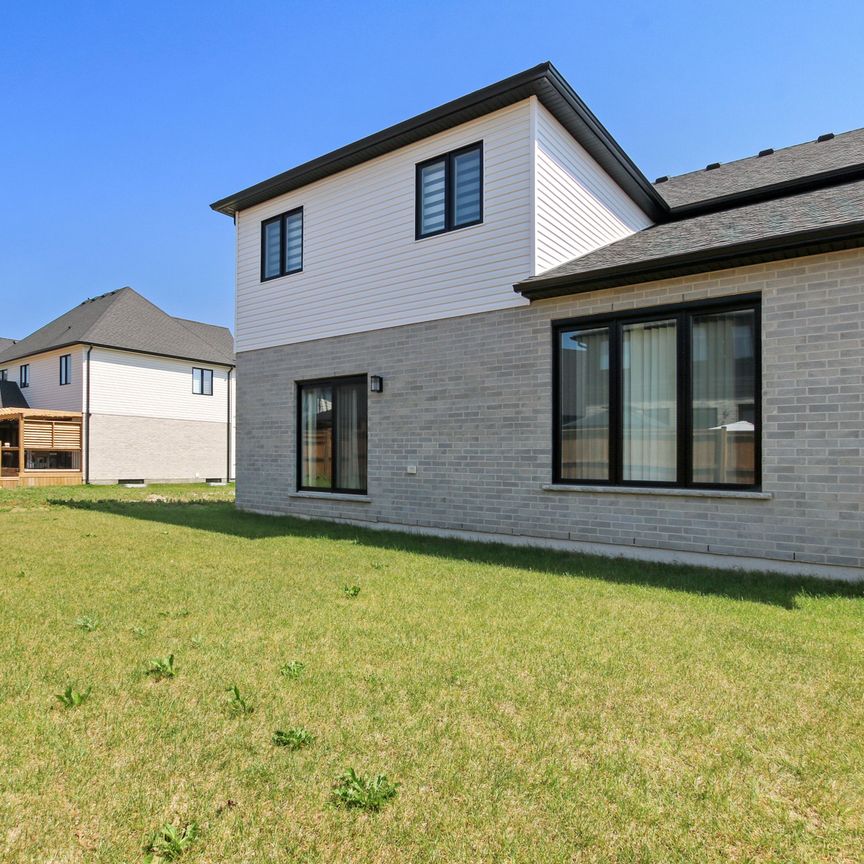 For Lease - 46 Aspen Circle, Thames Centre, Ontario - Photo 1