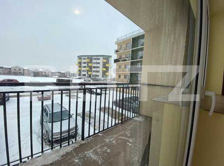 2 camere, decomandat, 70 mp, loc de parcare, zona OVM - Photo 3