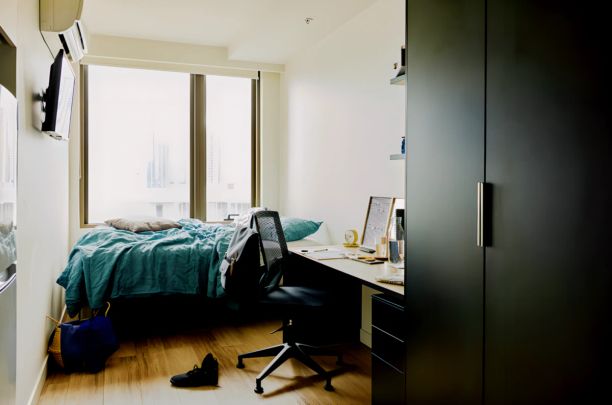 7 Bedroom Apartment - Photo 1