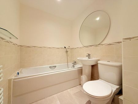 St Catherines Wood, Camberley - 2 bedrooms Property for lettings - Seymours - Photo 4