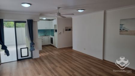 Renovated Comfort in a Convenient Mudgeeraba Location - Photo 2
