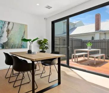 Modern Coastal Living - 4 Bed, 3 Bath Townhouse in Prime Parkdale L... - Photo 3