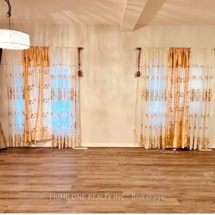 25 JACK MONKMAN CRESCENT - Photo 1