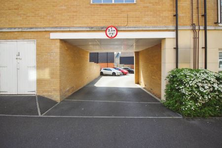 Duet House, Swindon, 4 Easdale Street, SN25 - Photo 2